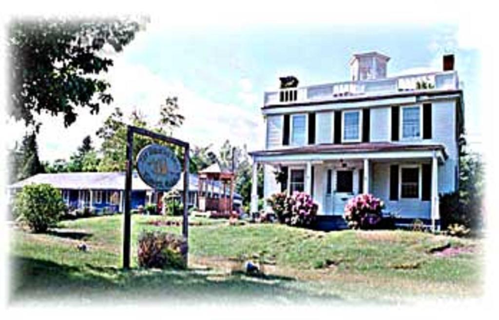אלסוורת' Homestead Motel And Cottages מראה חיצוני תמונה